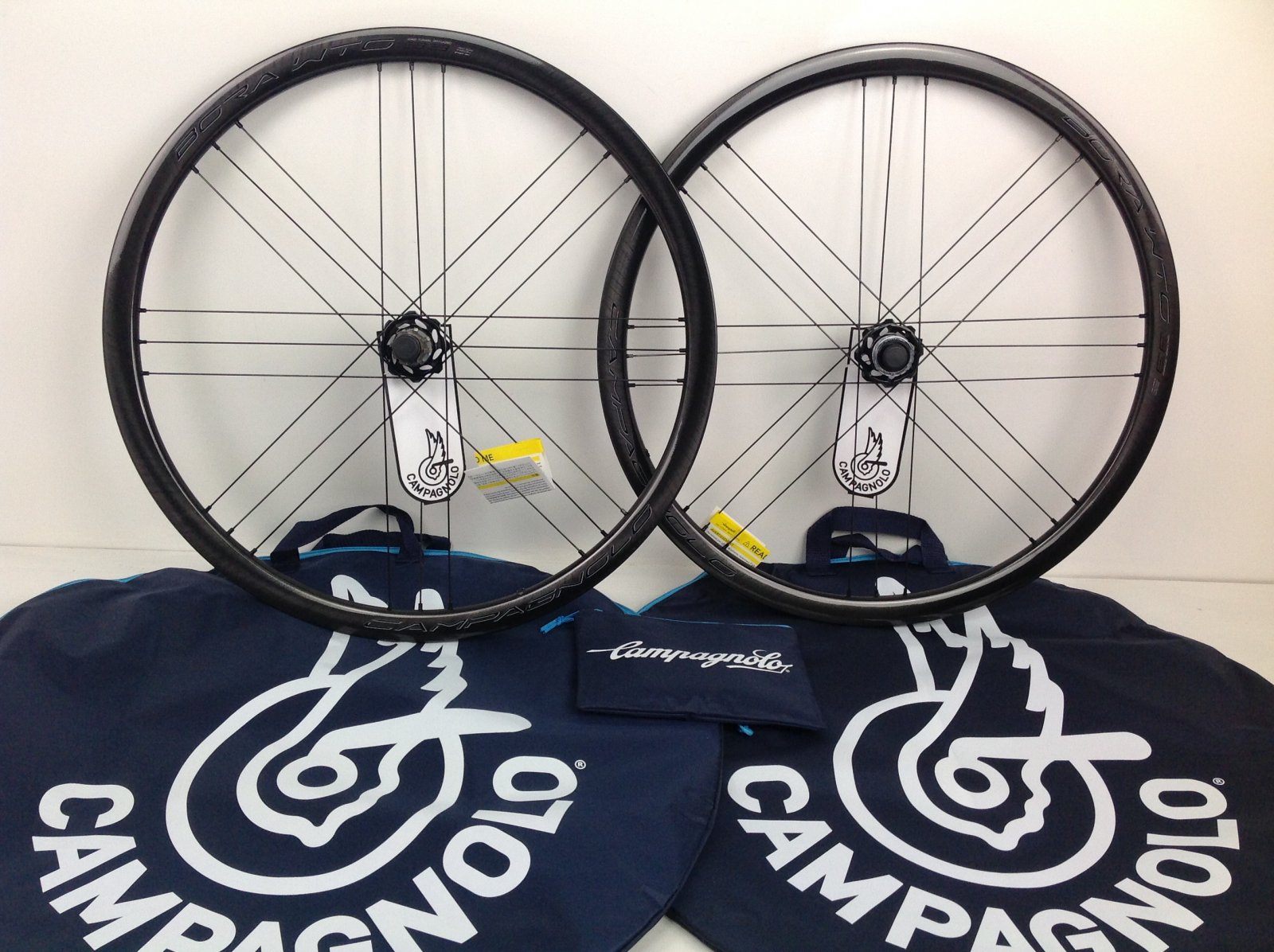 Ruote CAMPAGNOLO BORA WTO 33 Copertoncino Disc BDC MAG