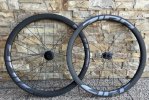 ZIPP 303 FIRECREST DISC Tubeless