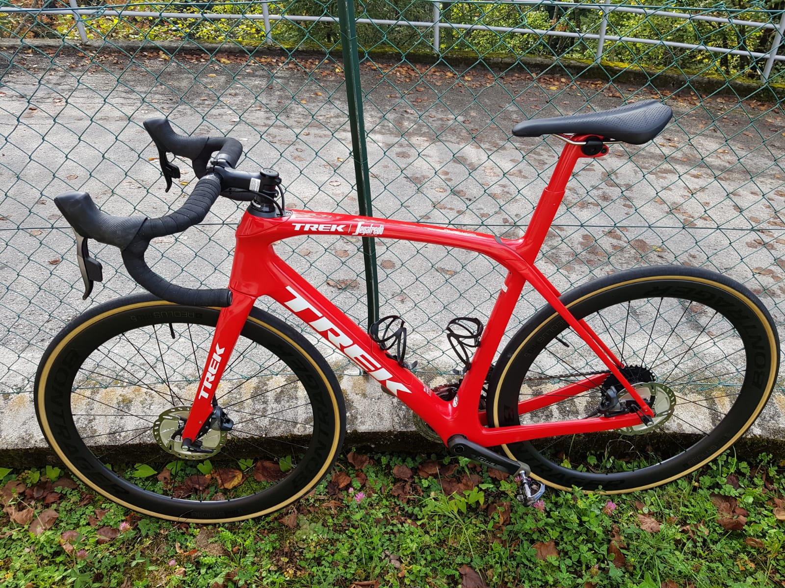 trek domane sram force