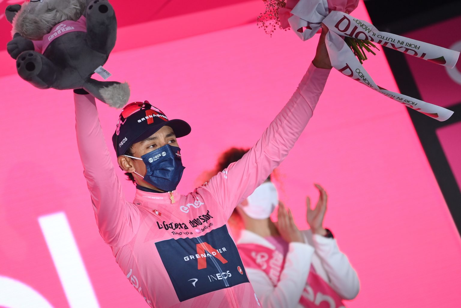 la maglia rosa che giro fa oggi in bicicletta