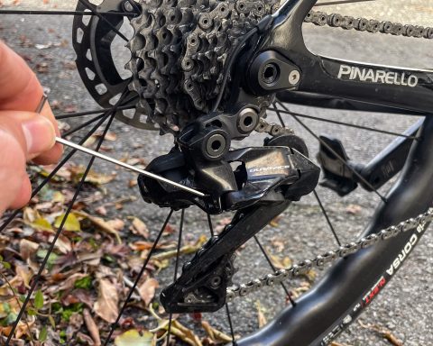 regolazione shimano di2